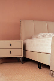 Aro Ravello Bed