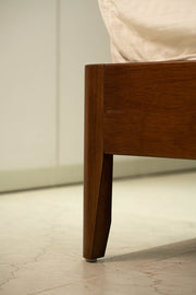 Aro Lucerne Bed